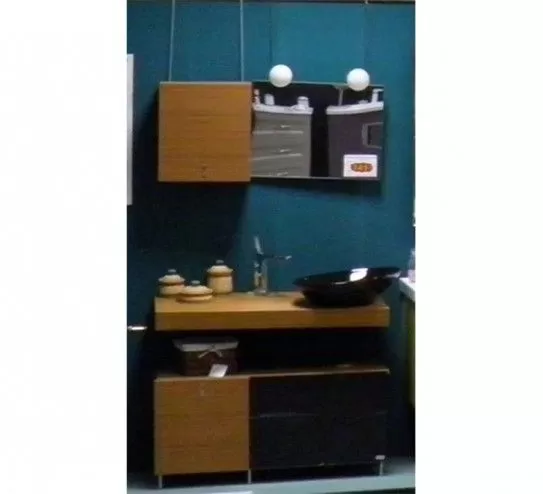 alt=