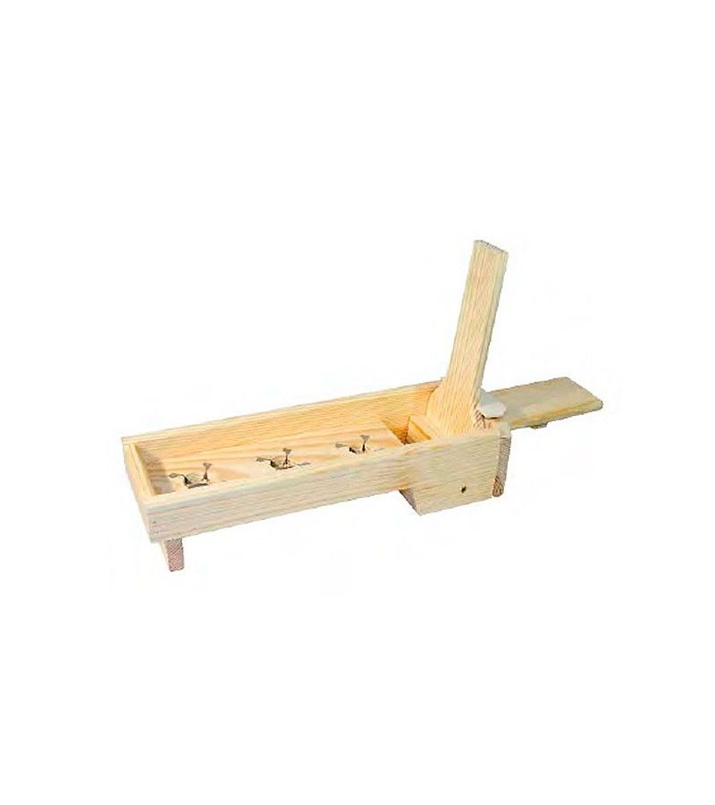 Foto de MACHACADERA + RALLADOR DE ACEITUNAS MADERA 